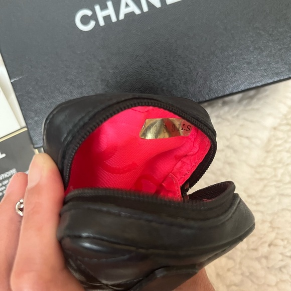 SOLD Authentic CHANEL Cambon Ligne Leather pouch / beltbag - Picture 6 of 7